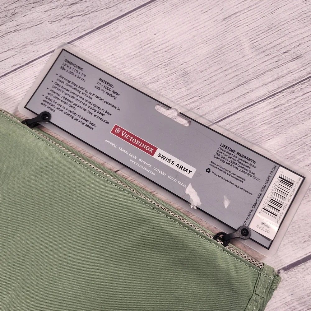 Victorinox Swiss Army Medium Pakmaster Packing Sleeve Pistachio Green 35256 NEW